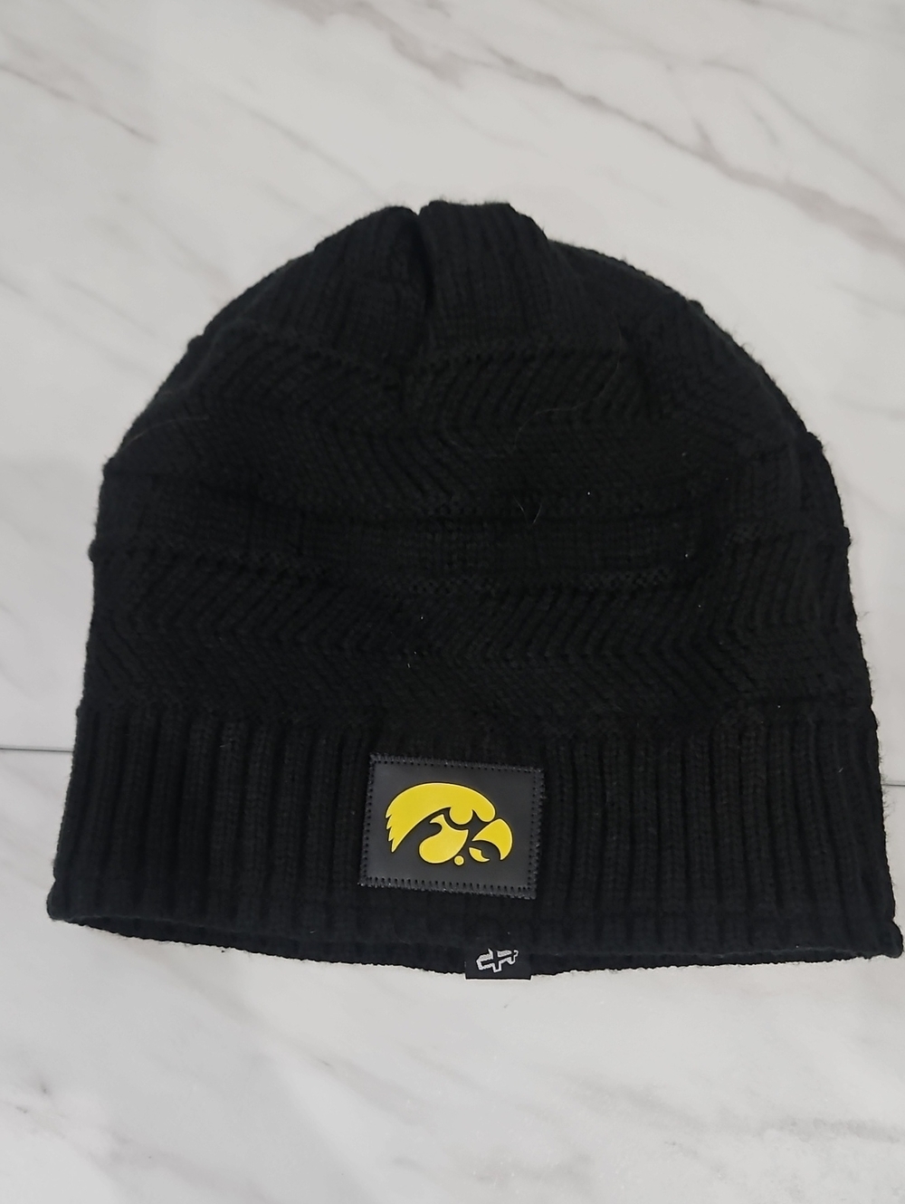Iowa Hawkeyes Black Knit Beanie - Yellow Logo